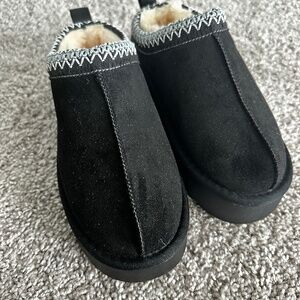 Ugg tazz platform boots